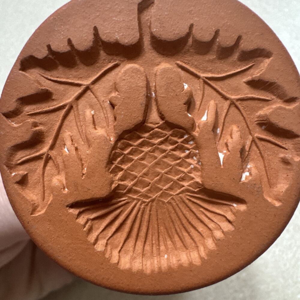 RYCRAFT 2" Round Cookie Stamp with Handle & Recipe Booklet-SCOTTISH THISTLE